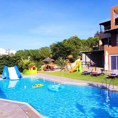 ליגאריה Wild Pear Villa מראה חיצוני תמונה