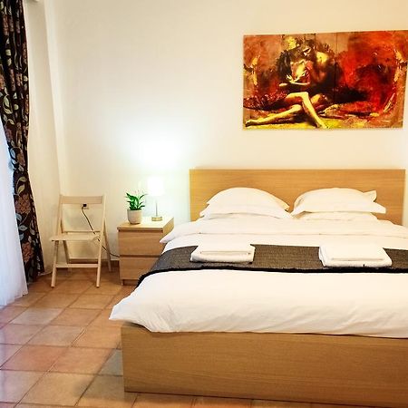 ליגאריה Wild Pear Villa מראה חיצוני תמונה