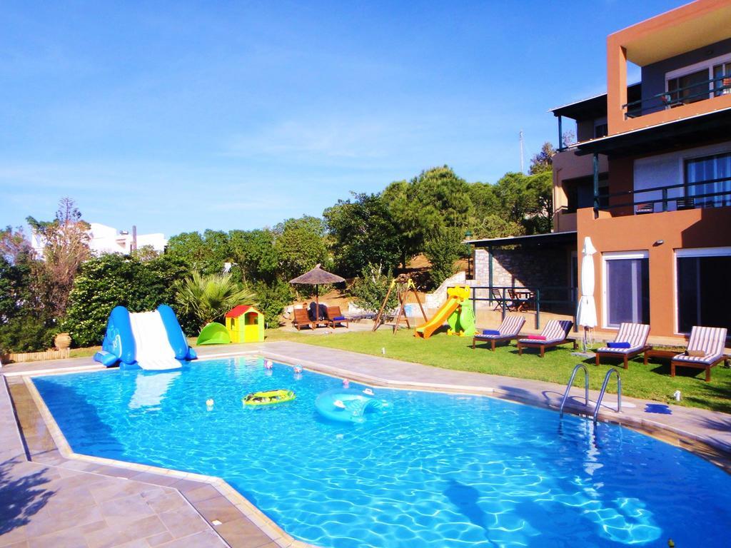 ליגאריה Wild Pear Villa מראה חיצוני תמונה