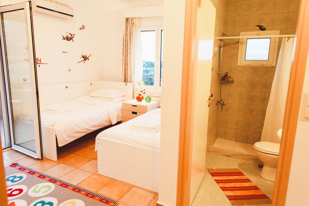 ליגאריה Wild Pear Villa מראה חיצוני תמונה