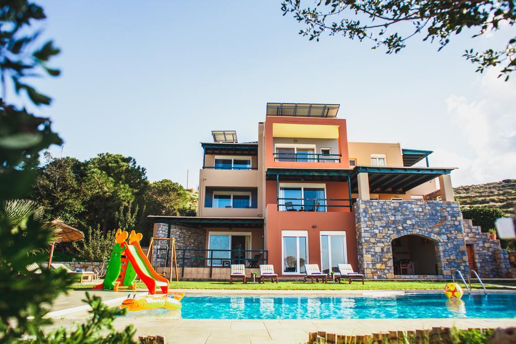ליגאריה Wild Pear Villa מראה חיצוני תמונה