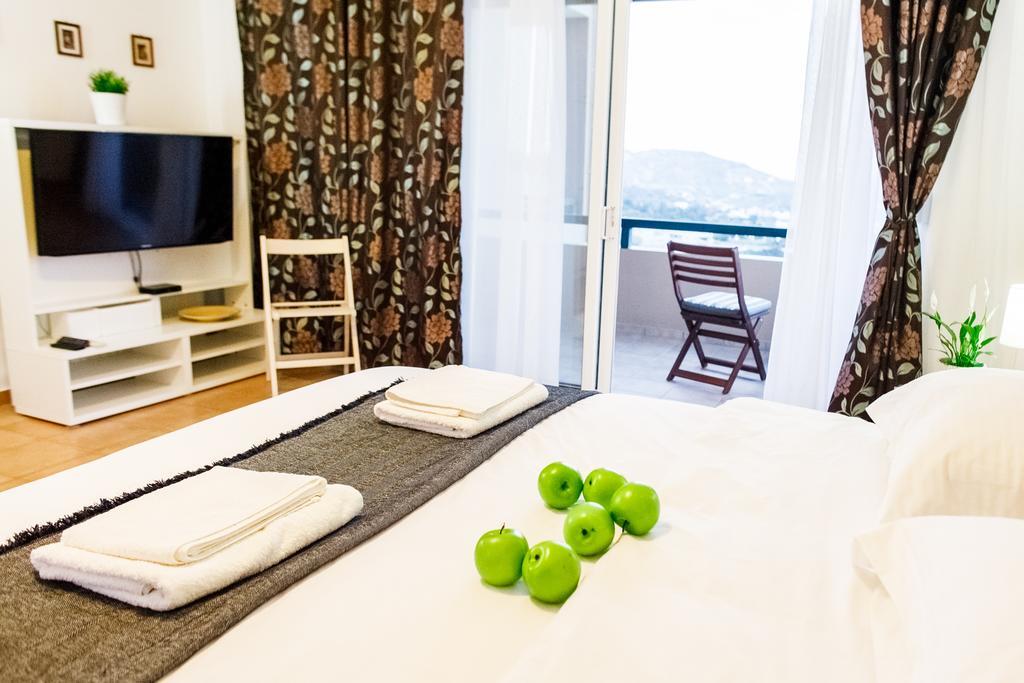 ליגאריה Wild Pear Villa מראה חיצוני תמונה