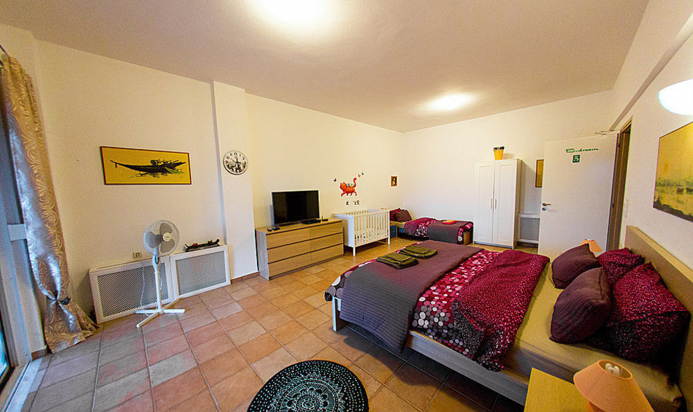 ליגאריה Wild Pear Villa מראה חיצוני תמונה